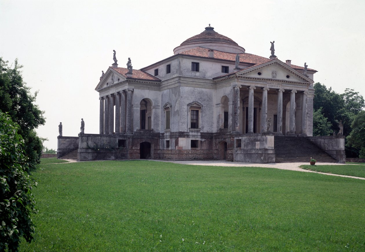 イタリアの建築家アンドレア・パラディオ（1508-1580）が1567-1570年に作り、ヴィンチェンツォ・スカモッツィ（1552-1616）が1591年に完成させたロトンダと呼ばれるアルメリコ・カプラの別荘の眺め、イタリア・ヴィチェンツァ（View of the villa Almerico Capra or La rotonda by Andrea Pa 作： アンドレアとスカモッツィ ヴィンチェンツォ パッラーディオ