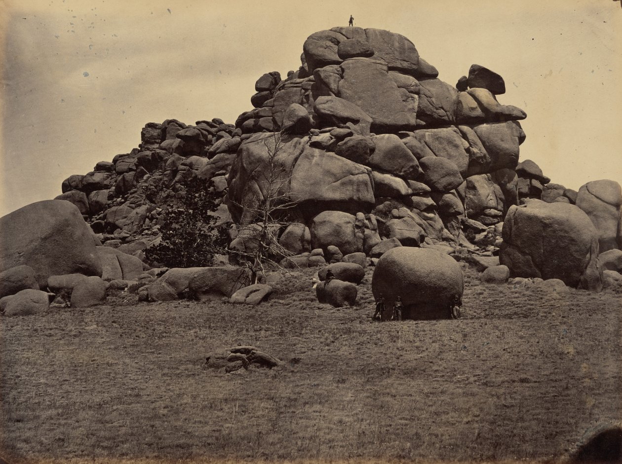 プレート6.スカル・ロック、1869年（写真） 作： アンドリュー・ジョセフ・ラッセル