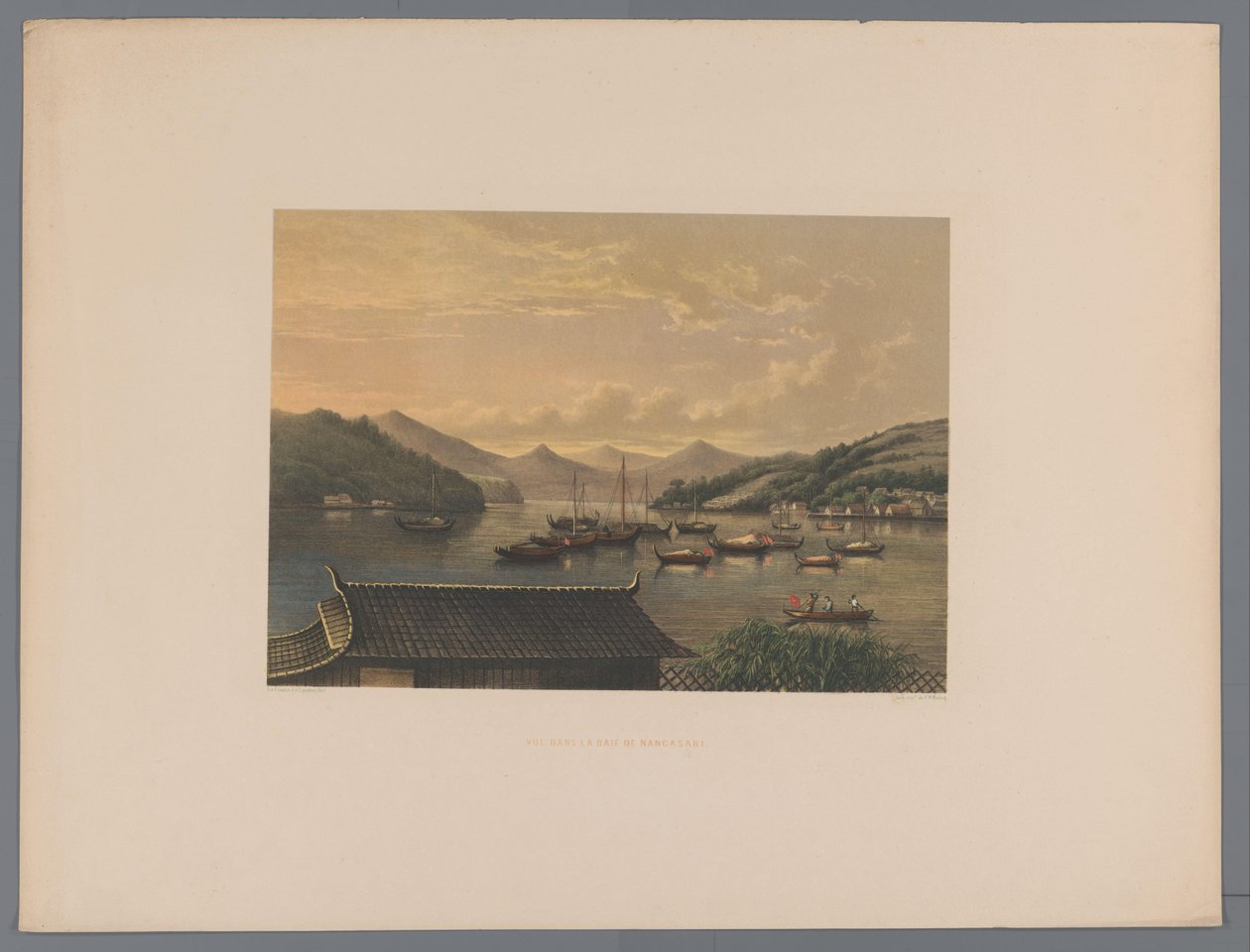 Gezicht op de baai van Nagasaki 南ヶ崎湾の眺め（タイトルは天体） 自然から見た日本のおみやげ ラインデン伯爵のテキスト付き (オブジェクトのシリーズ タイトル) 作： 匿名