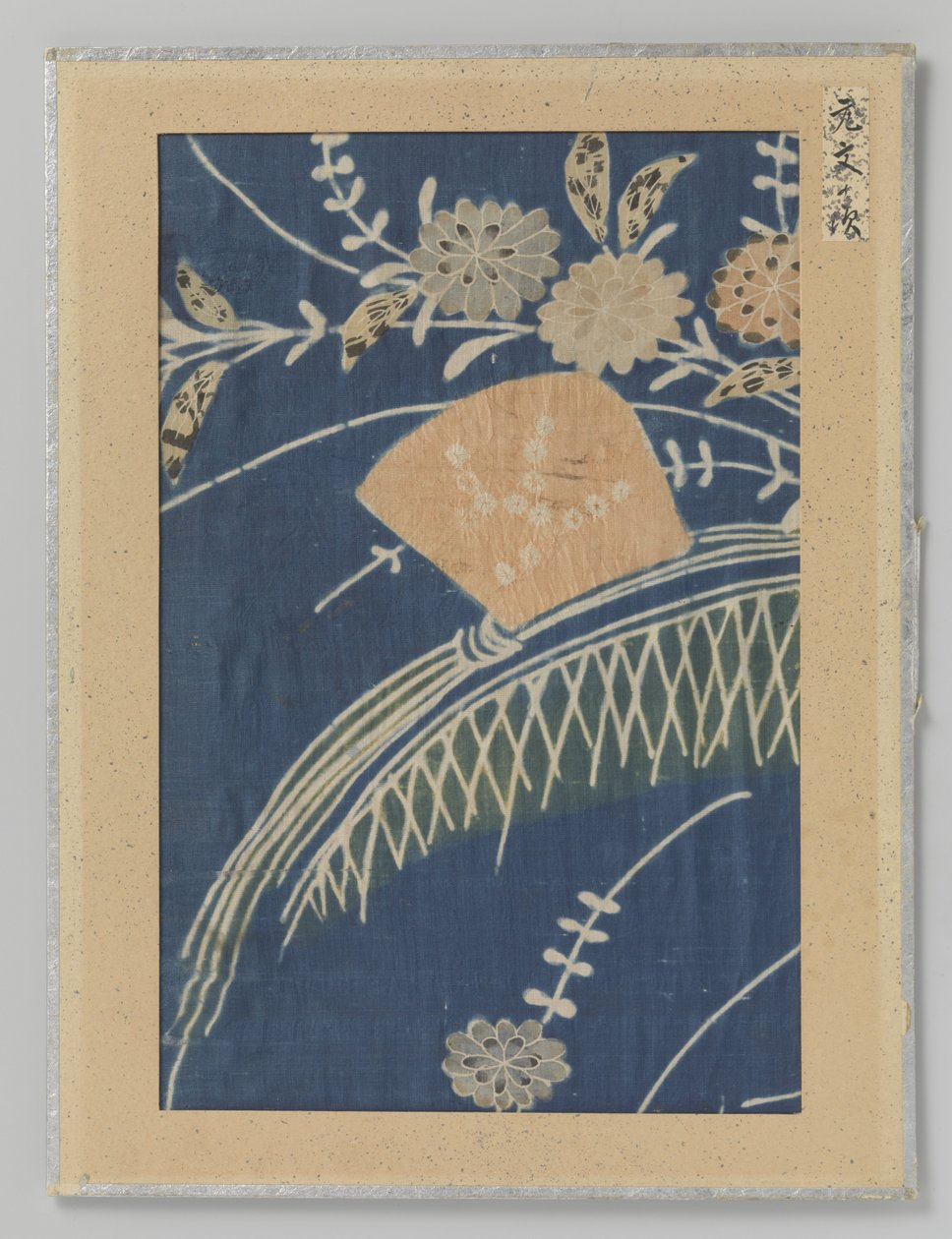 織物片 作： 匿名