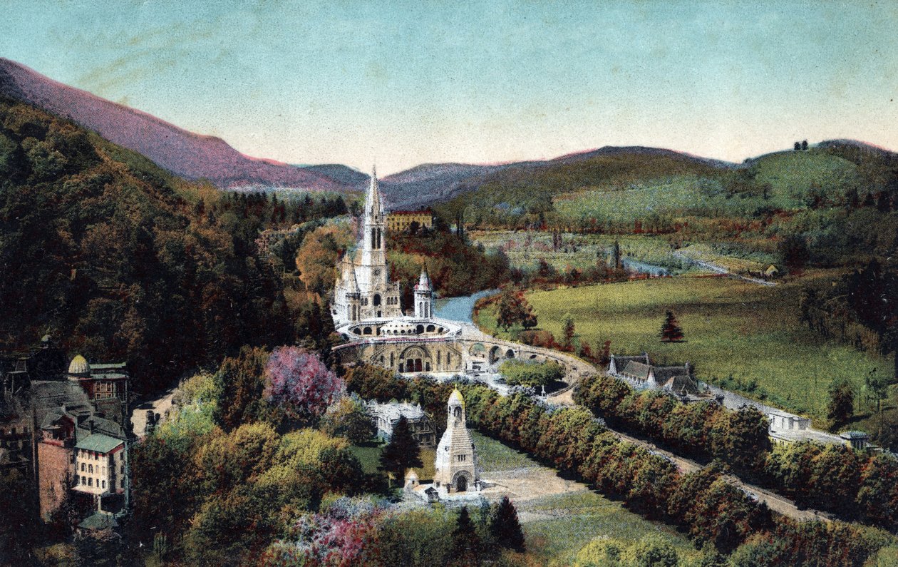 1900年頃のLourdes - Hautes Pyrenees (65)のバジリカとカルバリの概観。 作： 匿名匿名