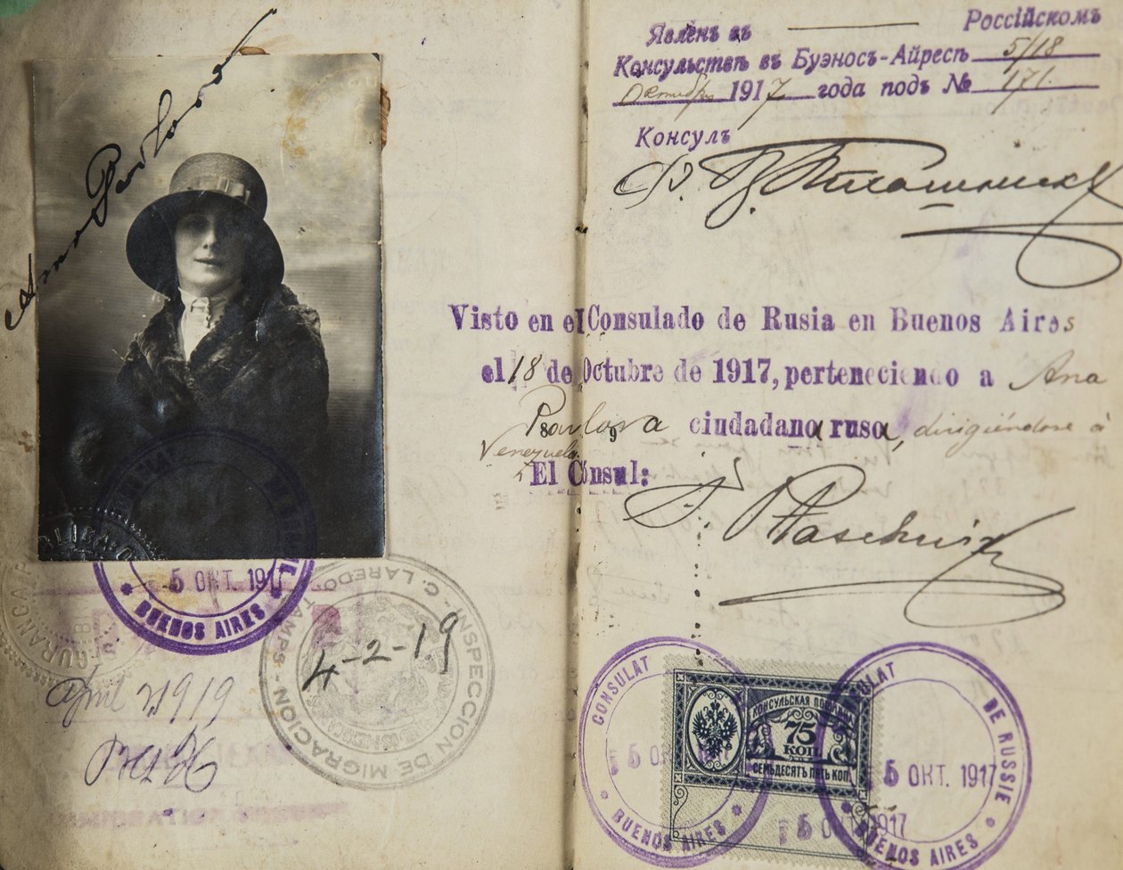 アンナ・パヴロワ（1881-1931）のパスポート par Anonymous, c. 1920 - Photograph - Private Collection 作： 匿名匿名