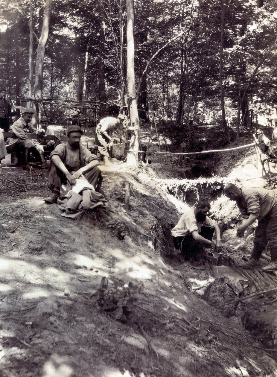 第一次世界大戦初期の歩兵中尉の個人アルバムからの写真（1st, Iere 作： 匿名匿名