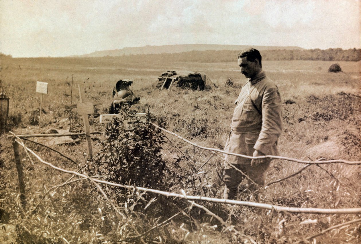 第一次世界大戦初期の歩兵中尉の個人アルバムからの写真（1st, Iere 作： 匿名匿名