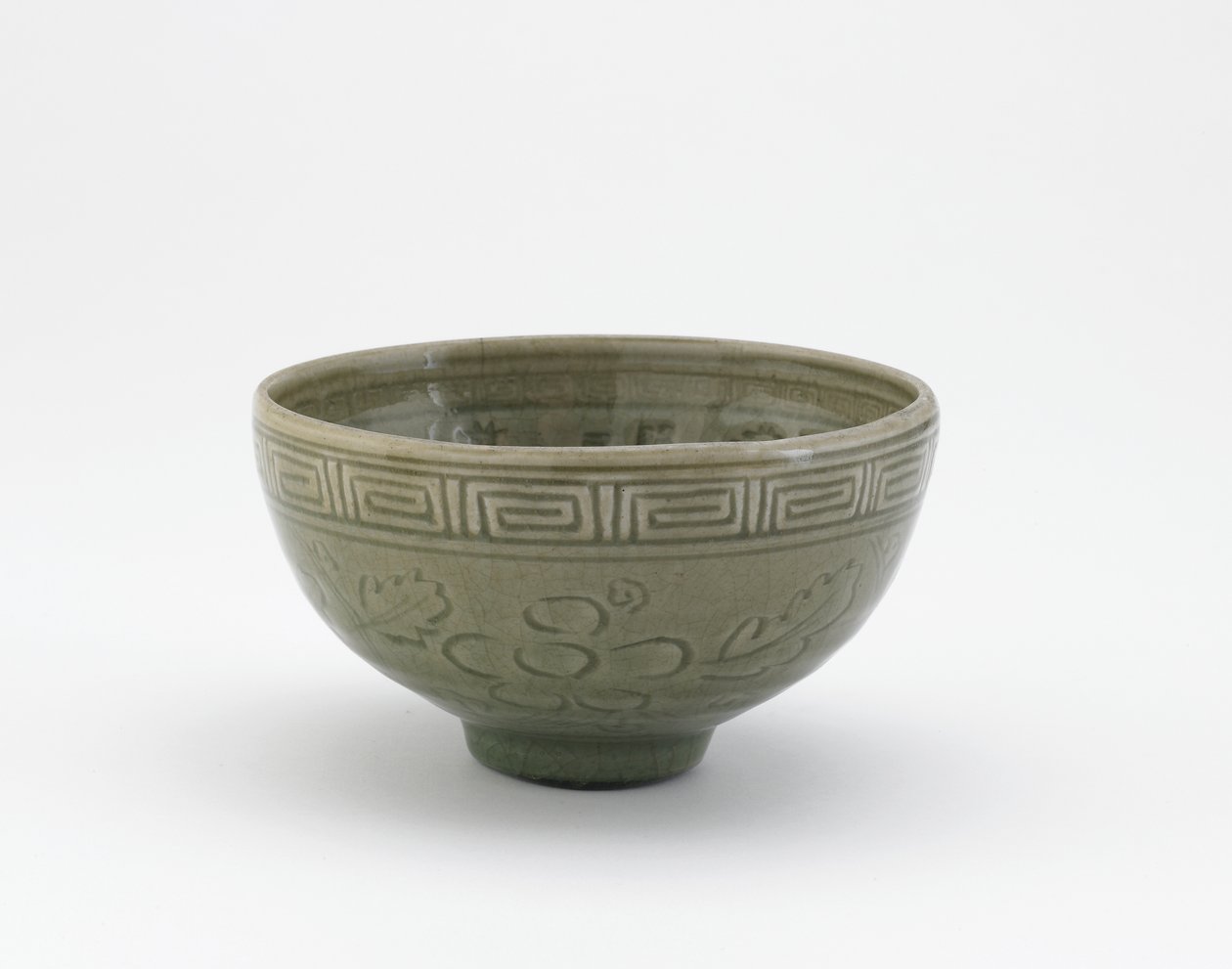 竜泉風の丼、茶碗（八）、19世紀初頭（青磁釉石器） 作： 青木（attr。To）木兵衛