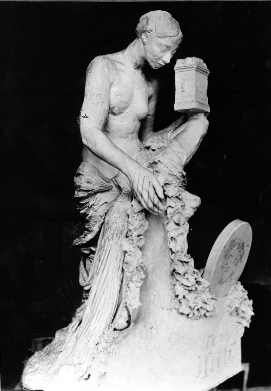 ウィスラー記念碑（1903-26）（大理石） 作： オーギュスト・ロディン