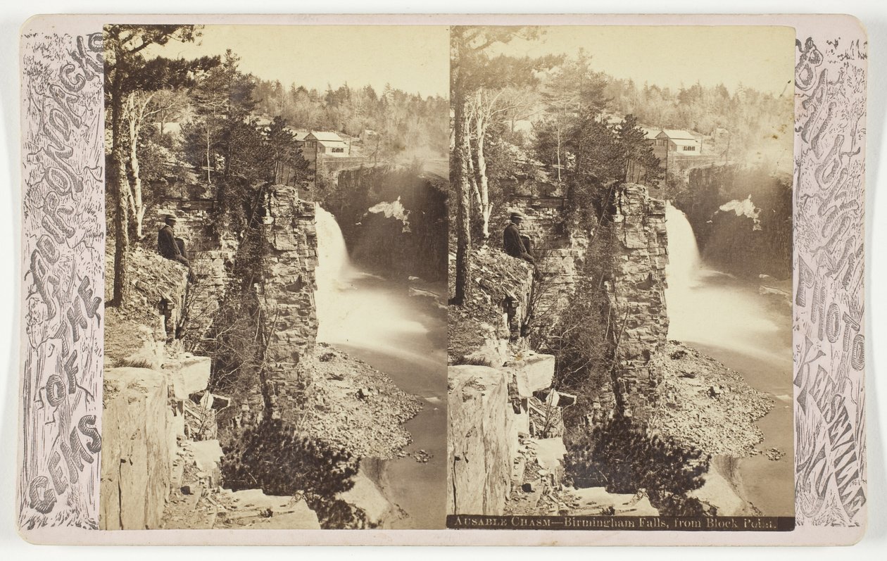 Ausable Chasm - バーミンガム フォールズ、ブロック ポイントから 作： ボールドウィン写真
