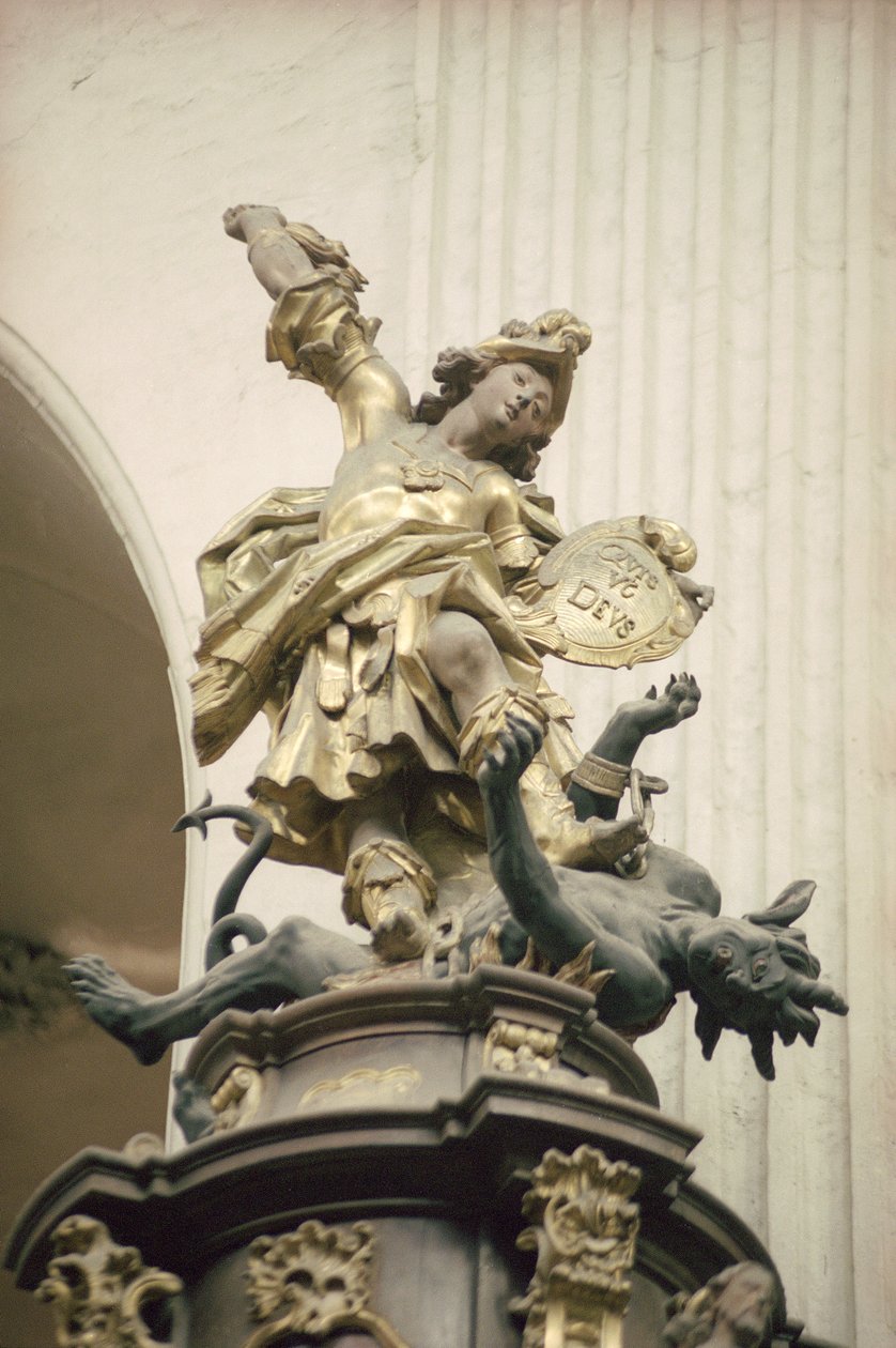 Pulpit of Verityとも呼ばれる説教壇、詳細：聖ミカエルとドラゴン、1749（金箔、木材、寄木細工）（252679および252680も参照） 作： バイエルンの学校