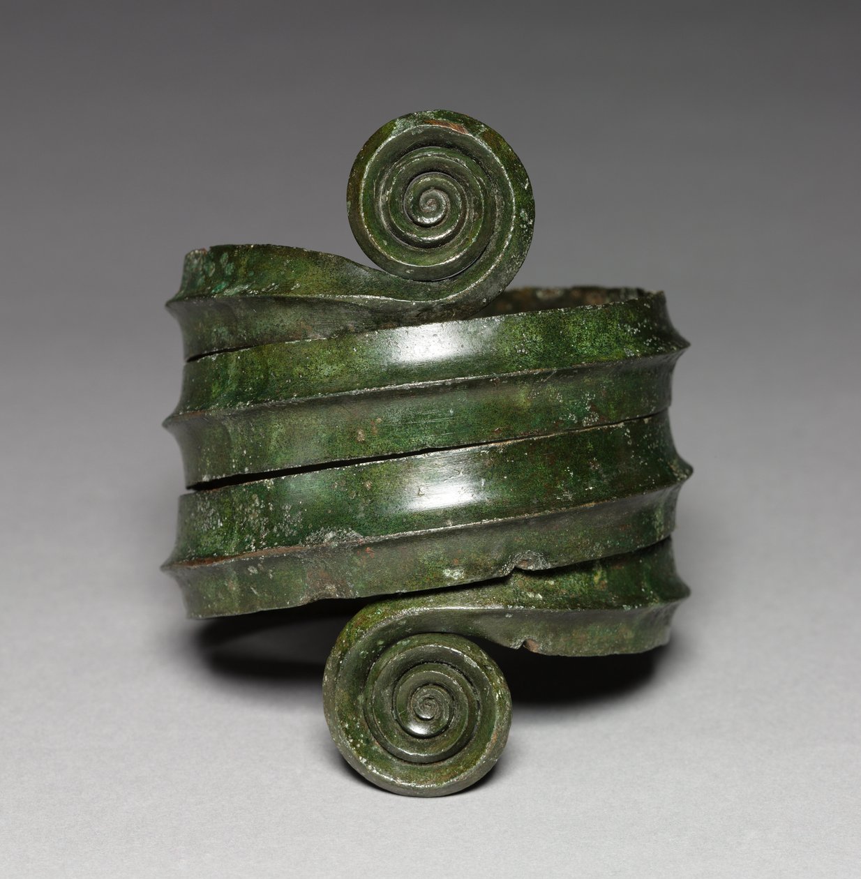 ハンガリーのアルミラに転向、紀元前1500年頃 作： 青銅器時代
