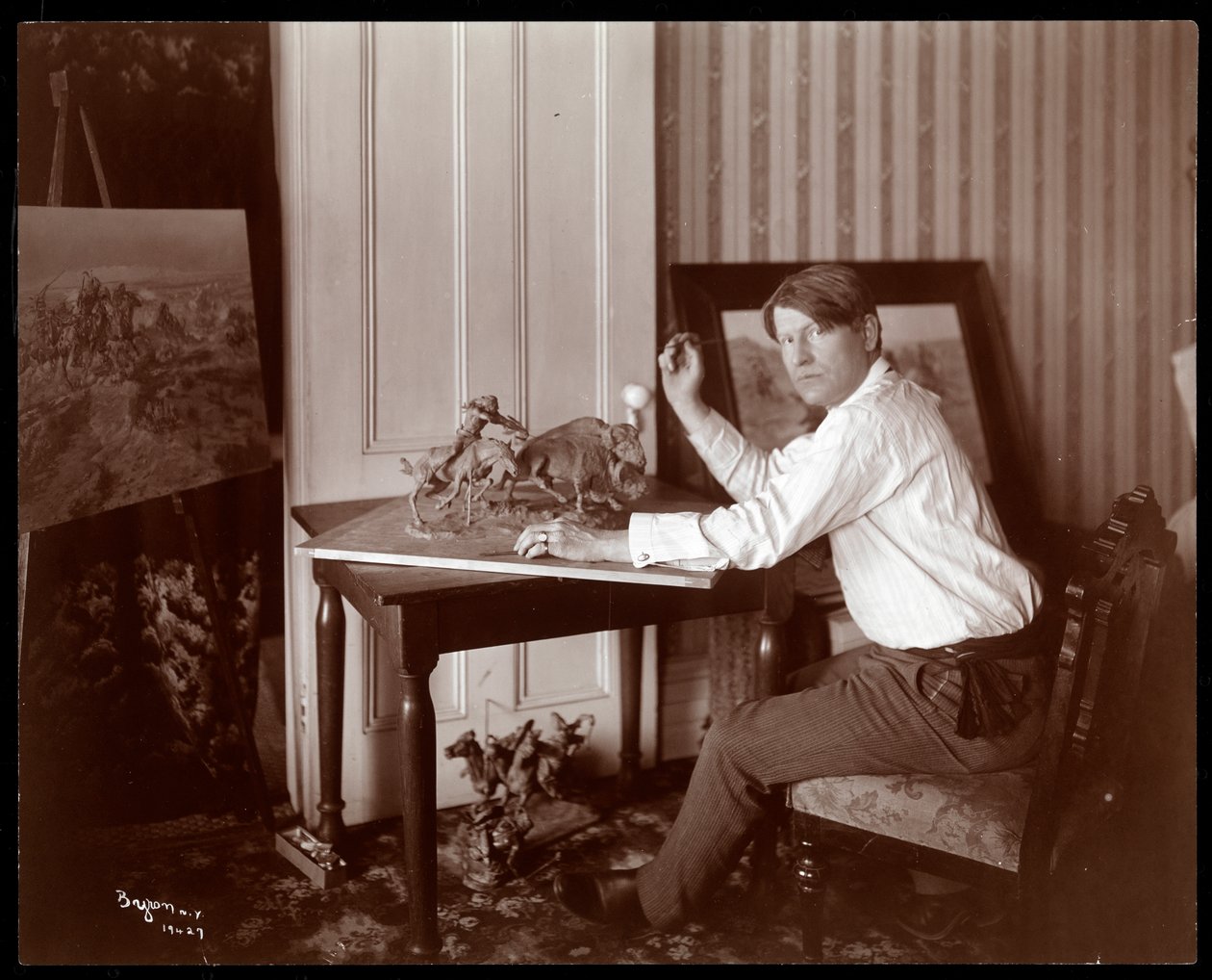Russell the Cowboy Artist、1905（シルバーゼラチンプリント） 作： バイロンカンパニー