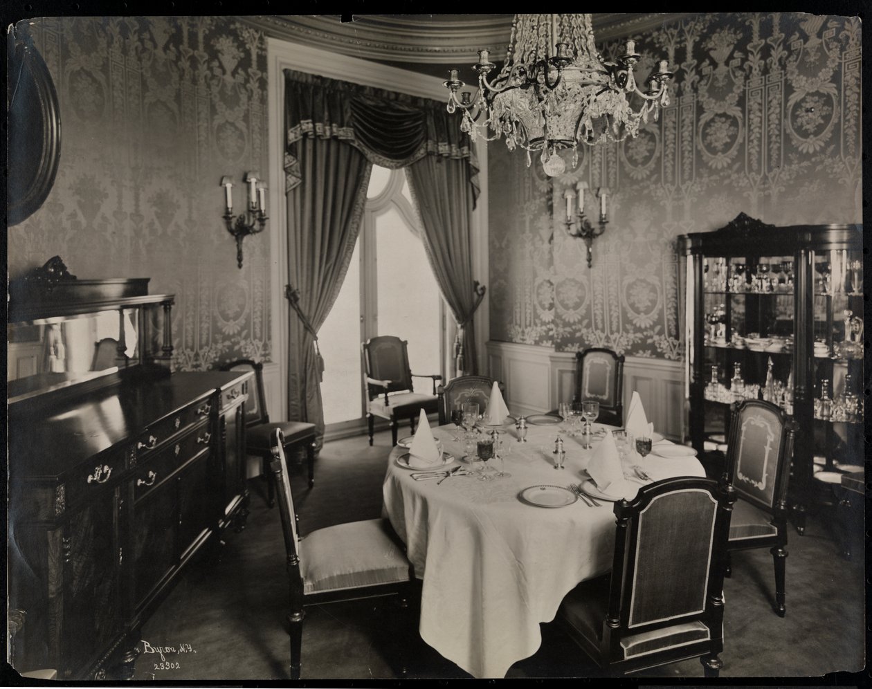 Hotel Knickerbockerの個室1906（銀ゼラチンプリント） 作： バイロンカンパニー