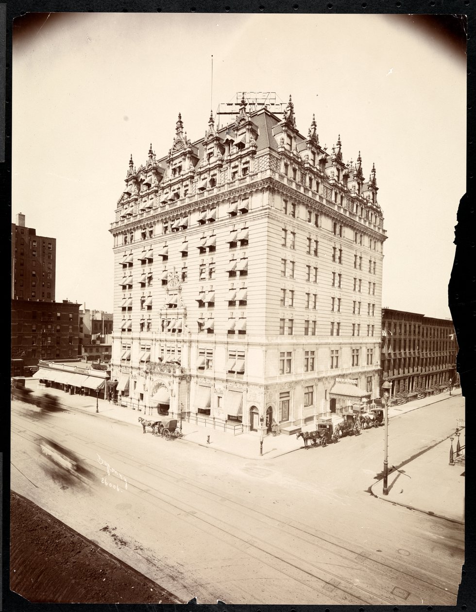 The Hotel Navarre、7th Avenue and 38th Street、New York、1908（silver gel print） 作： バイロンカンパニー
