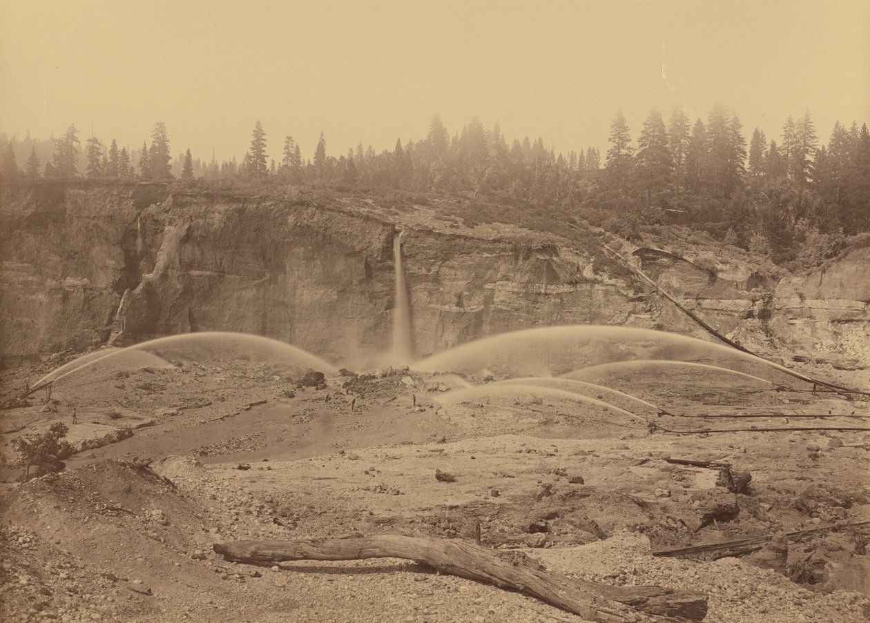 1871年、ネバダ郡ノース・ブルームフィールド、マラコフ・ディギンズ（写真） 作： カールトン・エモンズ・ワトキンス