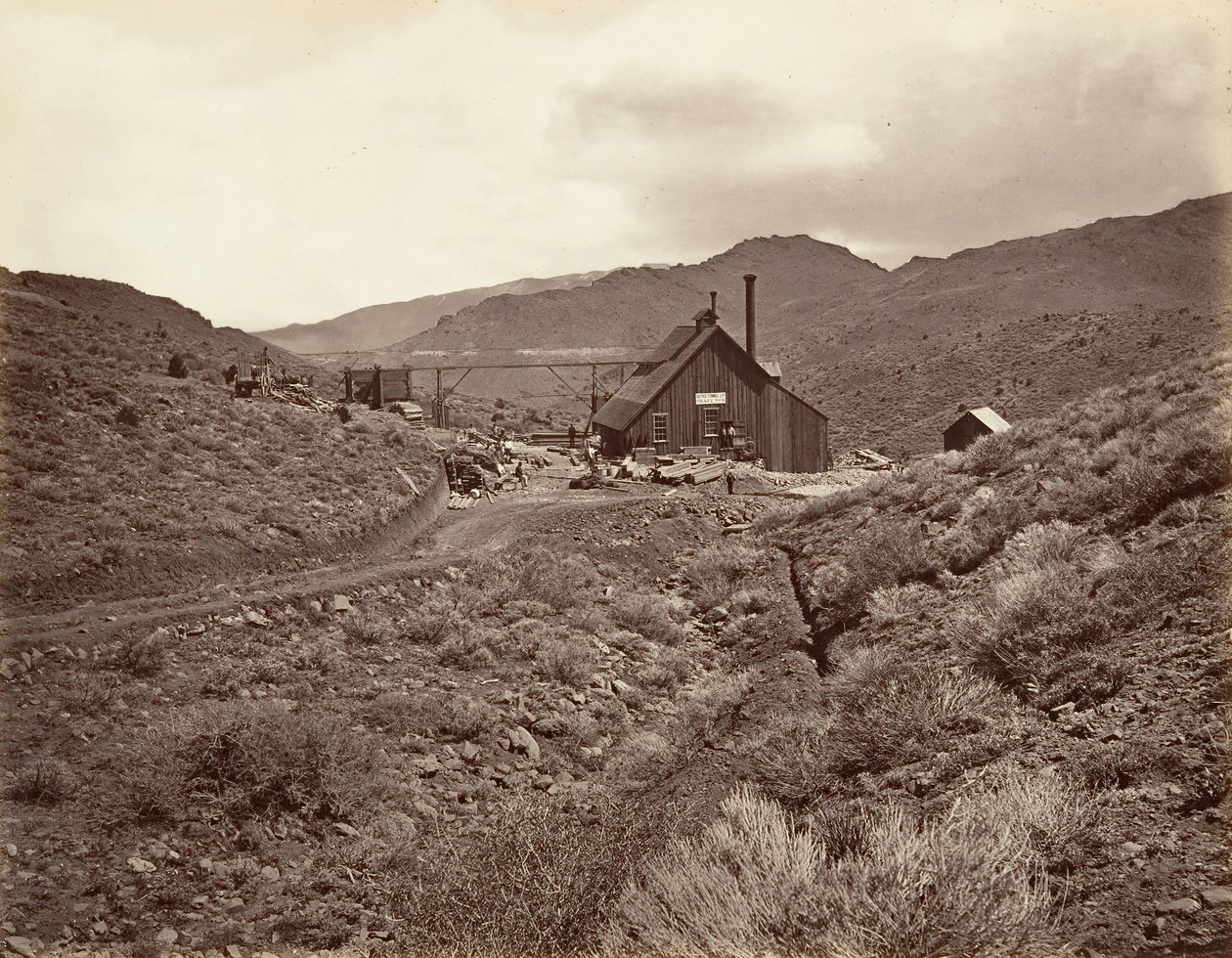 Sutro Tunnel Shaft No. 3、1875 年、約 20 年頃に印刷 1876年。 作： カールトン・エモンズ・ワトキンス