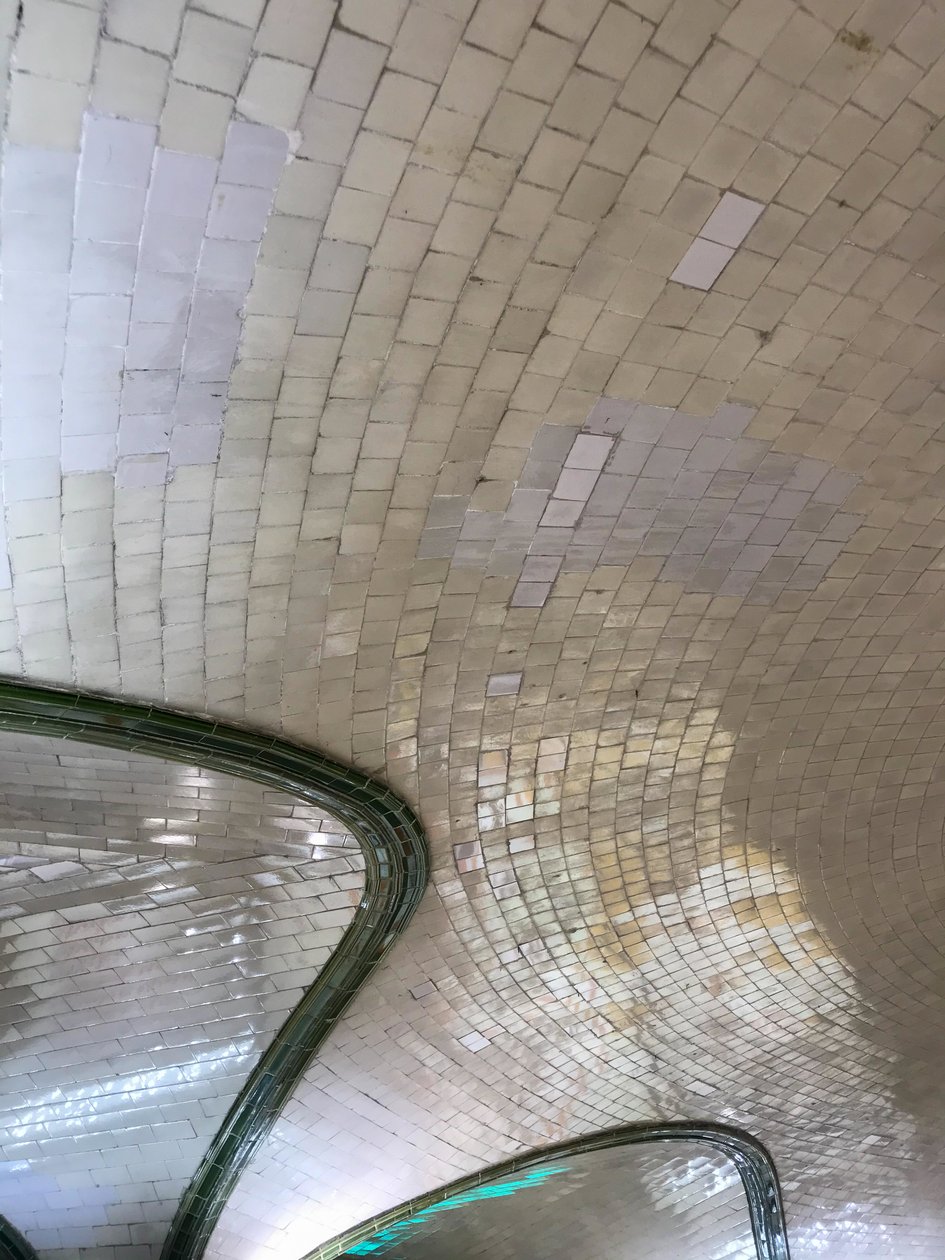 構図 - 建築 - 詳細, 2019（写真） 作： セシル・ジャメット