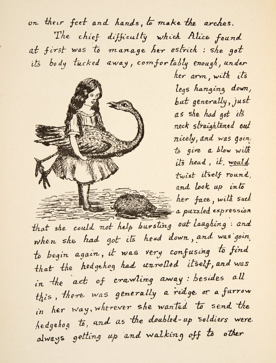 パブ、Alices Adventures Under Groundのイラストを描いたダチョウを抱いたアリス。 1886（ファクシミリ） 作： チャールズ・ルトウィッジ・ドジソン