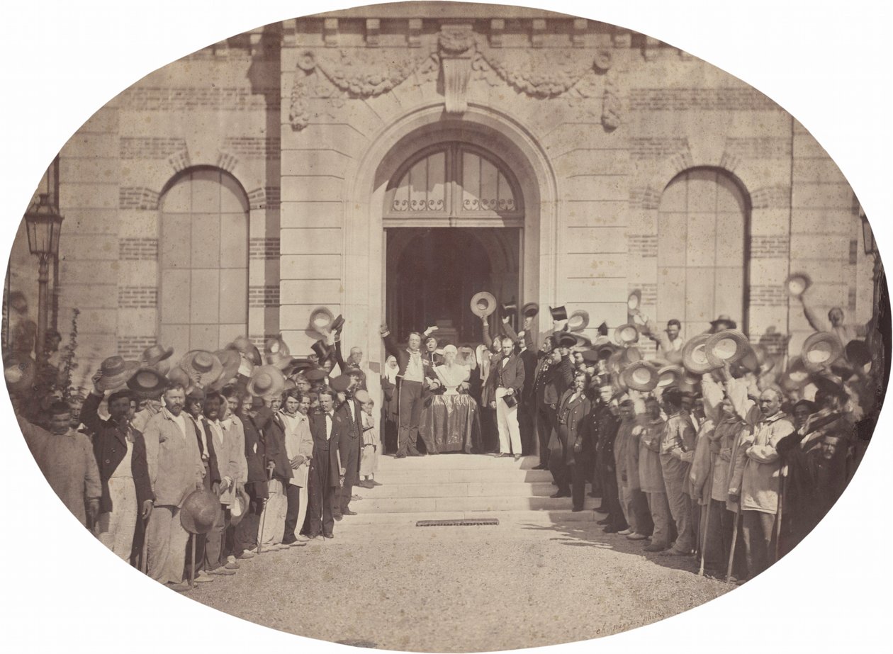 Asile Impérial de Vincennes：1859年8月15日の皇帝への敬礼（写真） 作： チャールズ・ネグレ