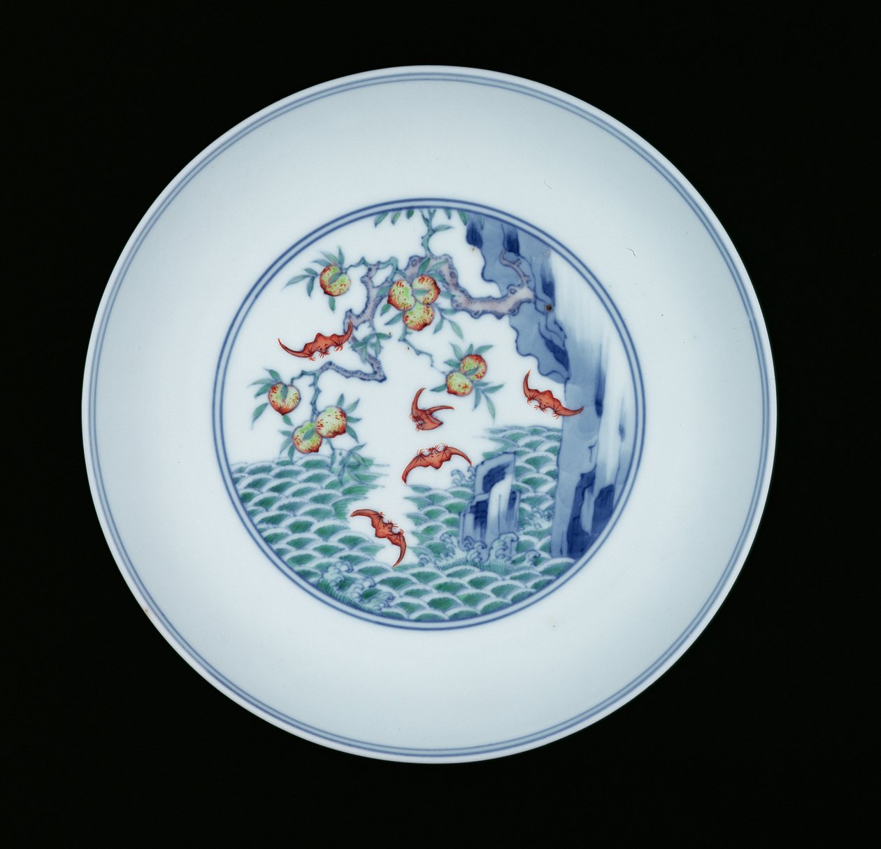 下絵の青とデュサイのエナメルで描かれた磁器の皿、1723-1735（磁器） 作： 中国語学校