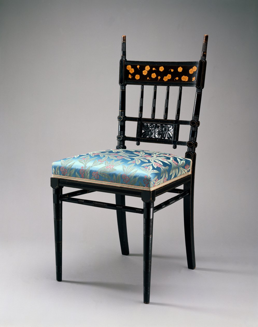 Herter Brothers Companyサイドチェア、1876-79年頃（チェリー、金箔、室内装飾品） 作： クリスチャンとギュスターヴ1830 98ヘルター
