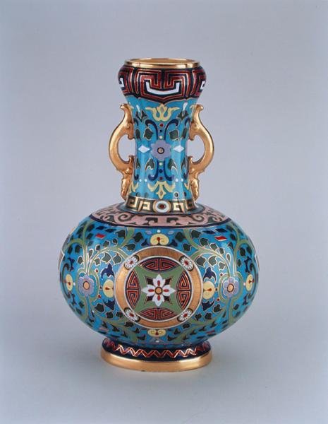 七宝を模したダミーベース ミントン社 1870年頃（磁器） 作： クリストファー・ドレッサー