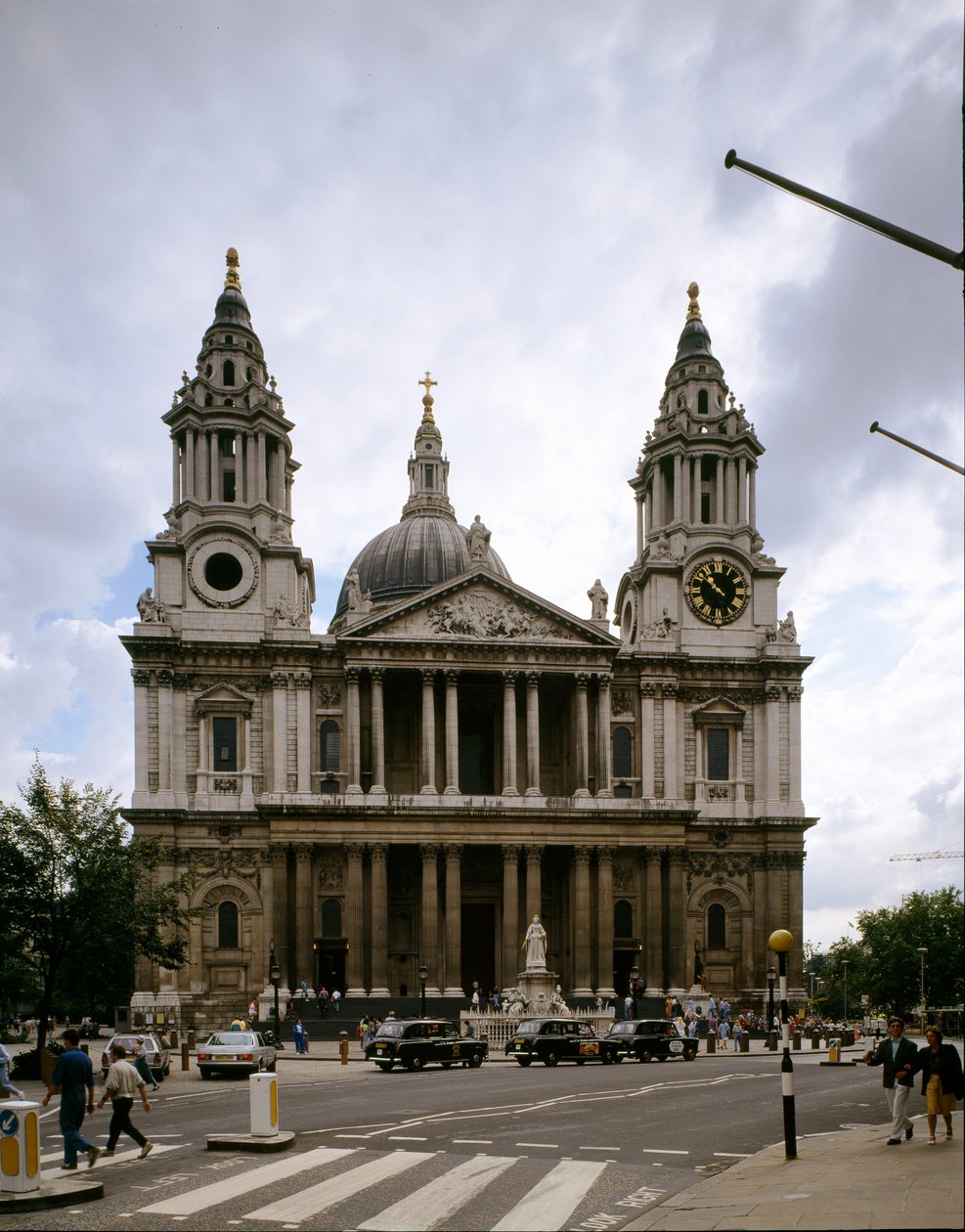 建築家クリストファー・レン(1632-1723)が設計したセント・ポール大聖堂の眺め 1675-1710年 イギリス・ロンドン 作： クリストファー・レン