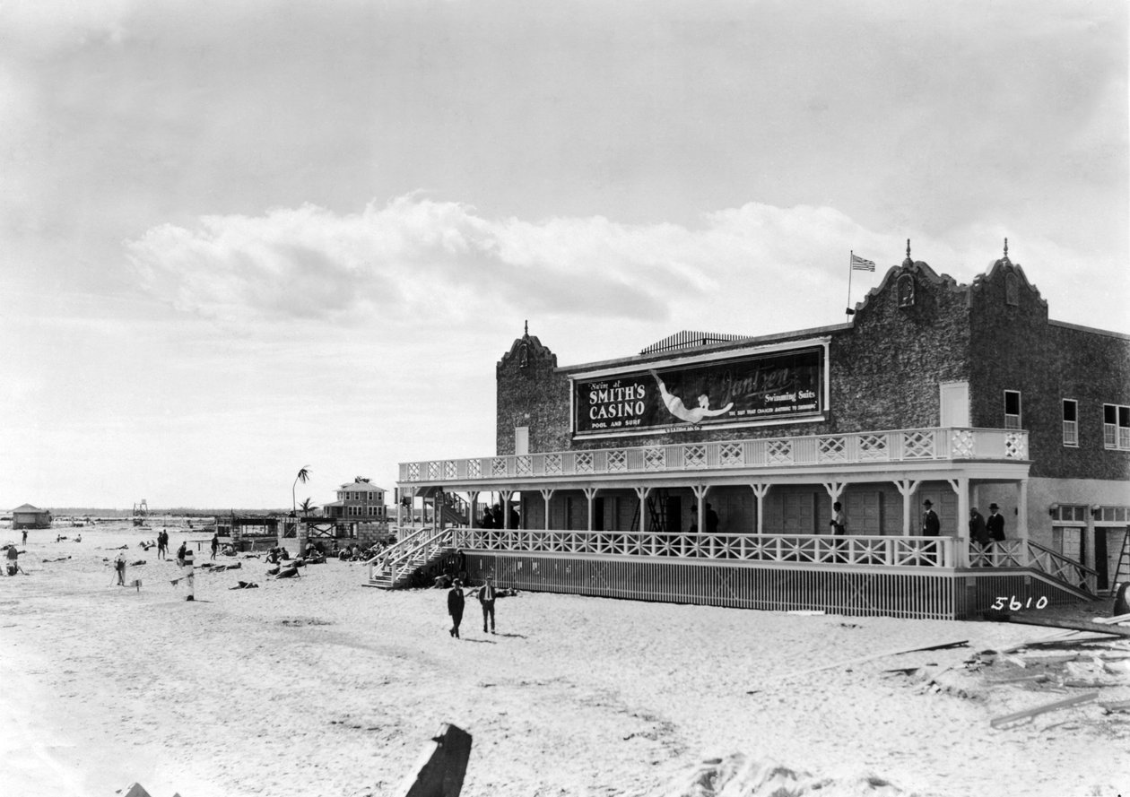 スミスのカジノ、マイアミビーチ、1927年2月20日 作： クロード・C・マトラック