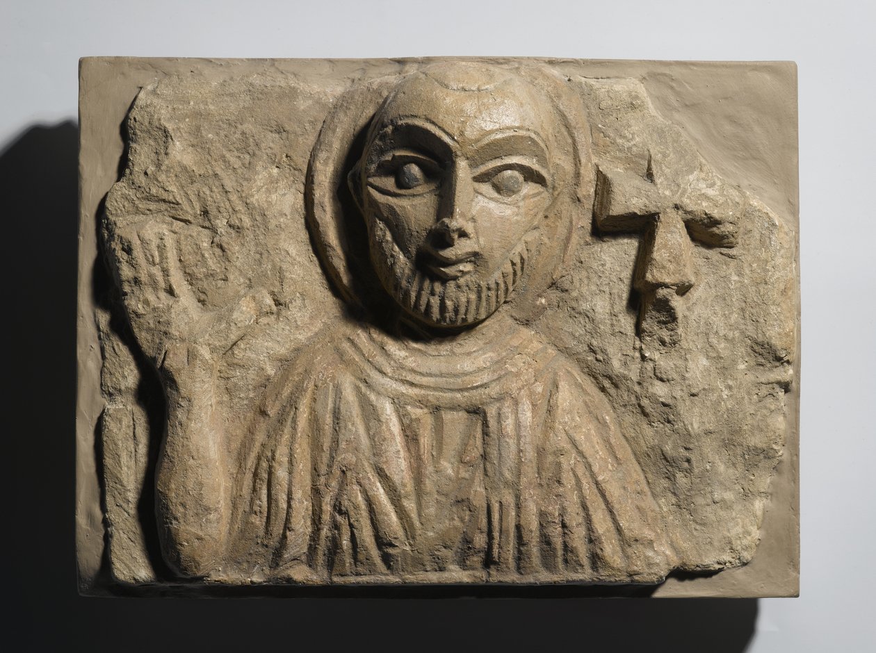 聖人の胸像 エジプト出土 4～5世紀 石灰岩に彩色を施したもの 作： コプトコプト