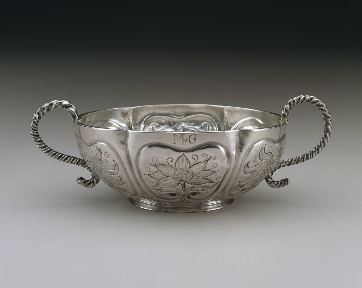 ブランディワインボウル、1696-1731（シルバー） 作： コーネリアス・キルステッド