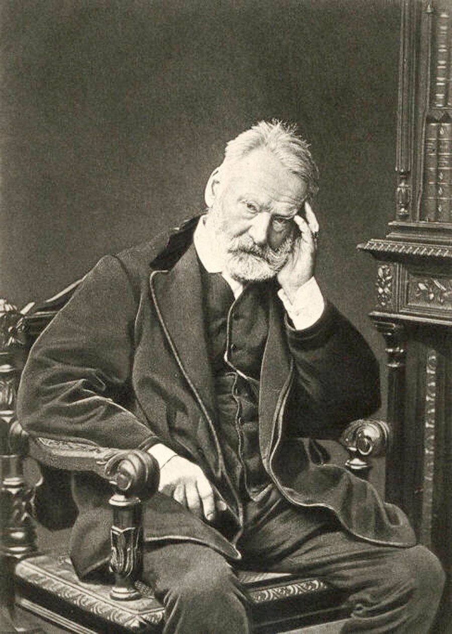 フランスアンティーク　名刺版写真　文豪ヴィクトル・ユーゴー　肖像写真 フランスアンティーク 名刺版写真 文豪ヴィクトル・ユーゴー