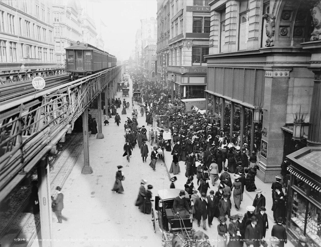 ニューヨーク市シックスアベニューの買い物客、1903年頃 作： デトロイト出版株式会社
