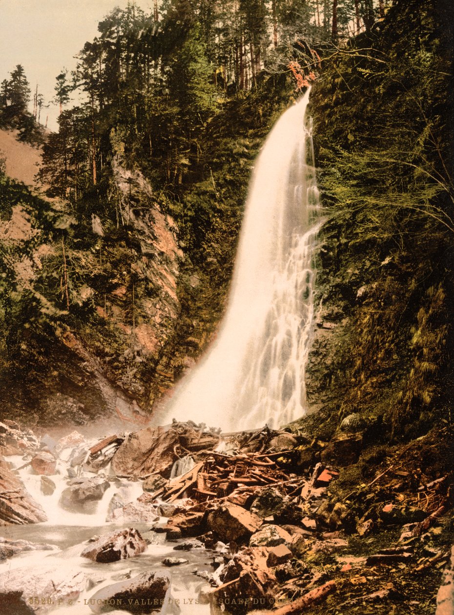 フランス、ピレネー山脈、リュション、リスの谷とカスケード・ド・コクール、1890-1900年頃（フォトクロームプリント） 作： デトロイト出版株式会社