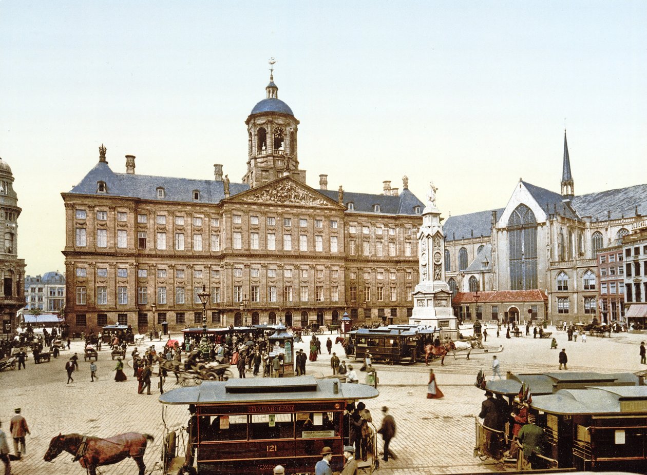 ダム広場からアムステルダムにある王宮、1890〜1900年 作： オランダの写真家