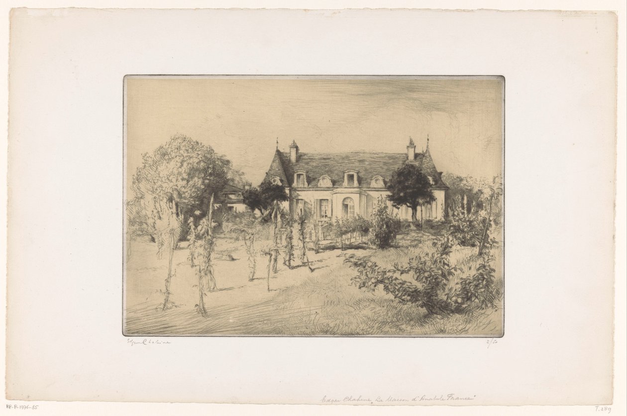 家の近くの庭の眺め La maison d