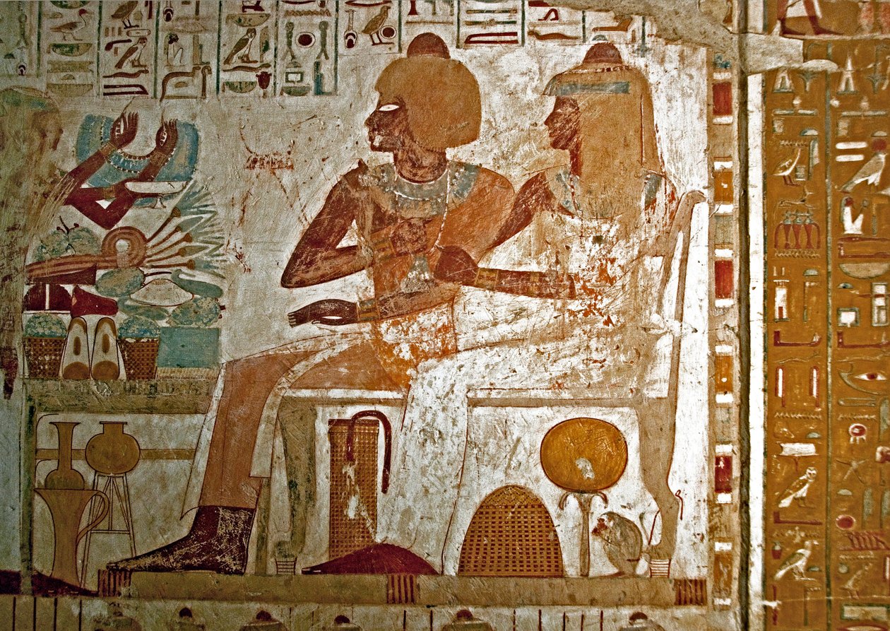 エジプト古代遺物：ユーザーハット（ウルセハット）（TT56）の墓を飾る絵画（第18王朝）妻のムトネフェレとともに供物（首飾り、蓮の花の入った盆、食物）を受け取る様子が描かれている。ルクソール、西バン 作： エジプト第18王朝