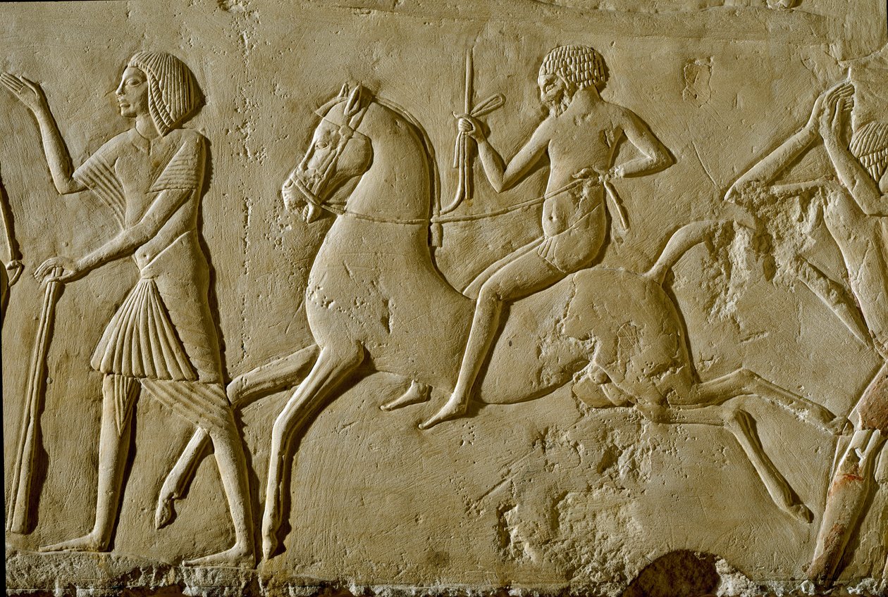 エジプトの古代遺物：馬上の戦士のレリーフ第18王朝末期