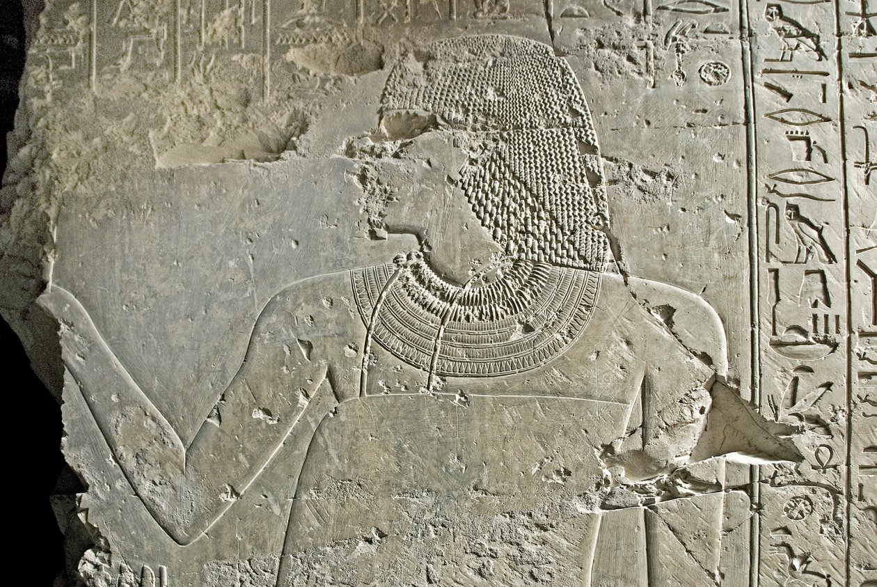 エジプトの古代遺跡：宰相ラモースの表現。彼の墓の低浮彫り（第18王朝）。ルクソール、テーベ、貴族の墓（エジプト 作： エジプト第18王朝