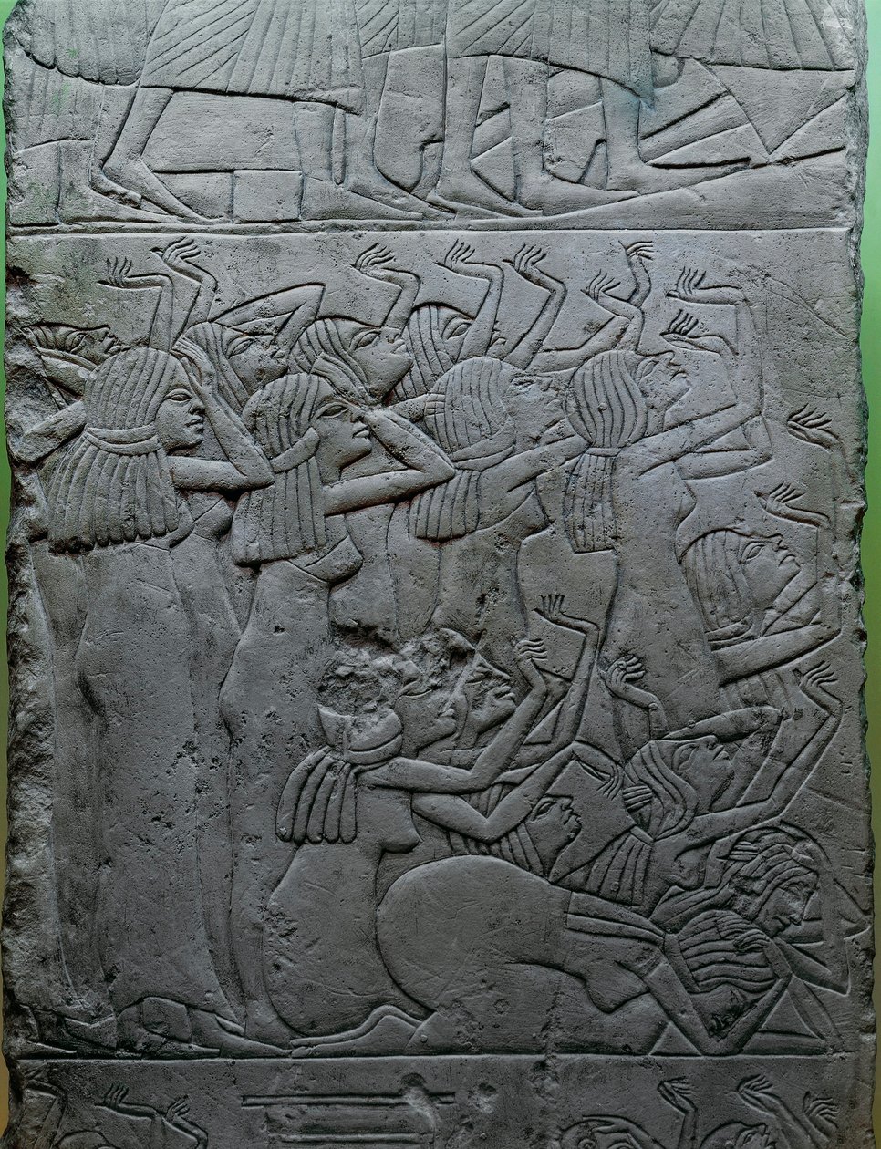 ファラオへの哀悼を描いた石灰岩のレリーフ（ホレムヘブ王の墓から出土 作： エジプト第18王朝