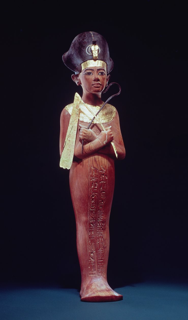 ツタンカーメンの墓からの王のシャブティ図（c.1370-1352 BC）ニューキングダム（金色の木材） 作： エジプト第18王朝
