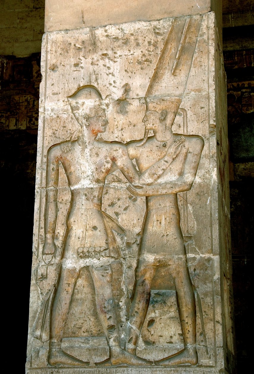 古代エジプトのアート。セティ1世の神殿の柱の低浮彫り 作： エジプト第19王朝