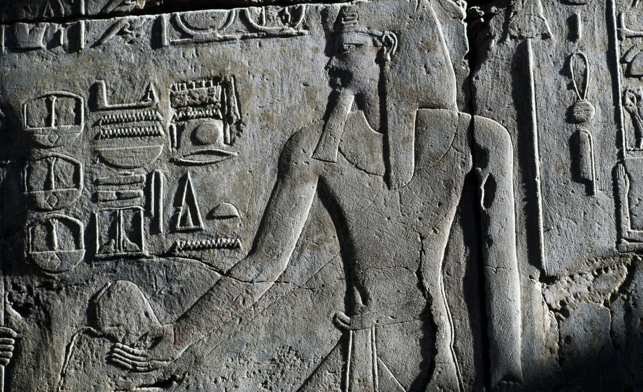 ルクソール神殿の浮き彫り、ルクソール、テーベ（ユネスコ世界遺産 作： エジプト第19王朝