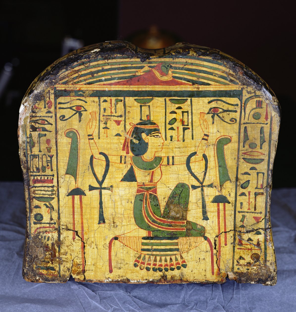 紀元前1100年頃、新王国時代にデイル・エル・バーリで発見されたとされるネシームンのミイラの外棺底部の詳細（彩色済み木材 作： エジプト第20王朝
