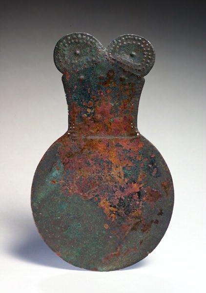 鏡（イラン北西部マルリク出土、紀元前1400年頃）（ブロンズ 作： エラム人