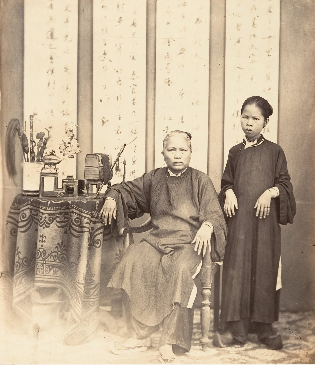アンナムの女性たち、中国コーチン、1866 年。 作： エミール・グセル