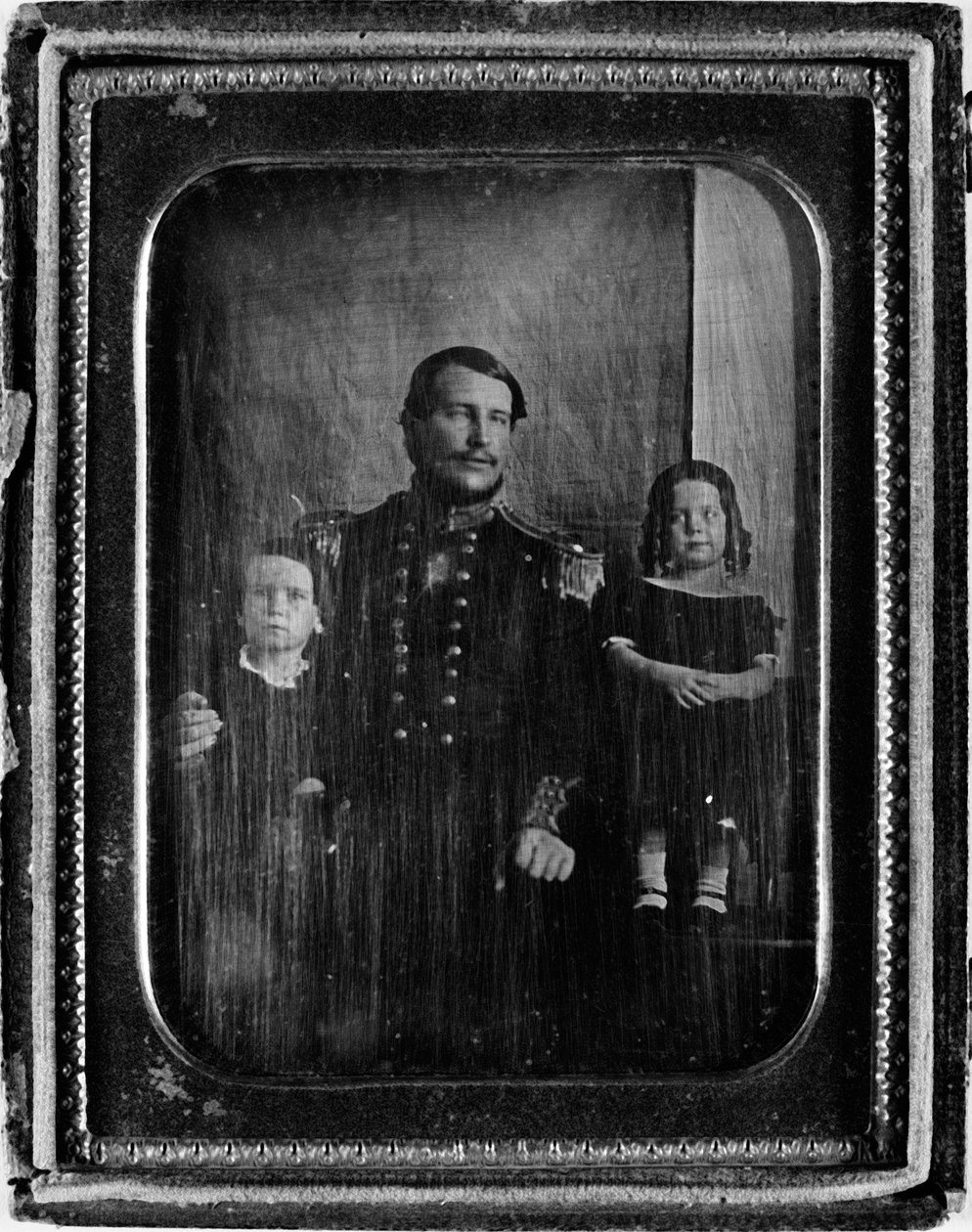 外科医クリストファーベイクウェルバッサーノとその家族、1850年頃（ダゲレオタイプ） 作： 英語の写真家