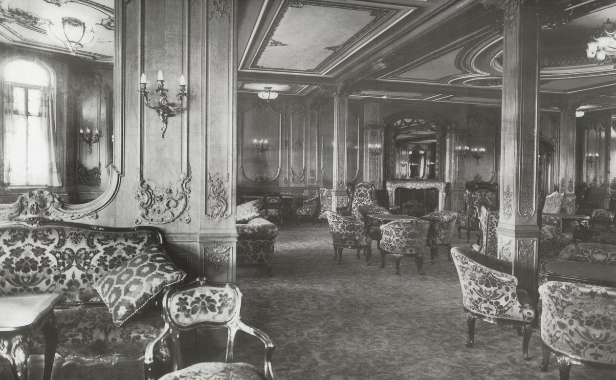ファーストクラスラウンジ、RMSタイタニック、1912年1月4日 作： 英語の写真家