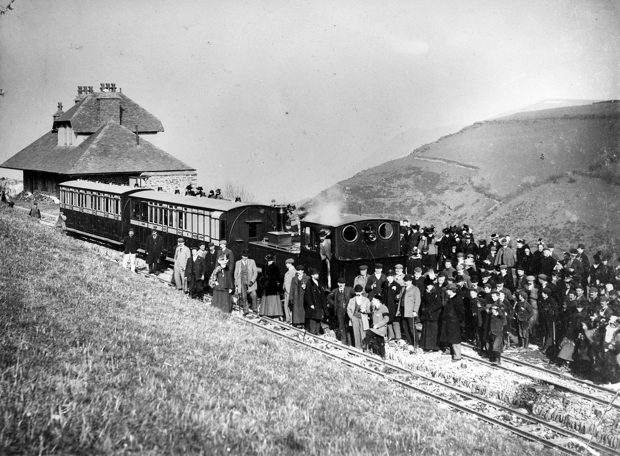 リントン・バーンステープル鉄道、1898年頃 作： 英語の写真家