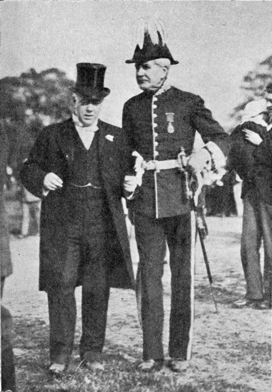 開会式の後にアレクサンドラ宮殿を去るリトル氏、王のイラスト、1901年5月25日 作： 英語の写真家