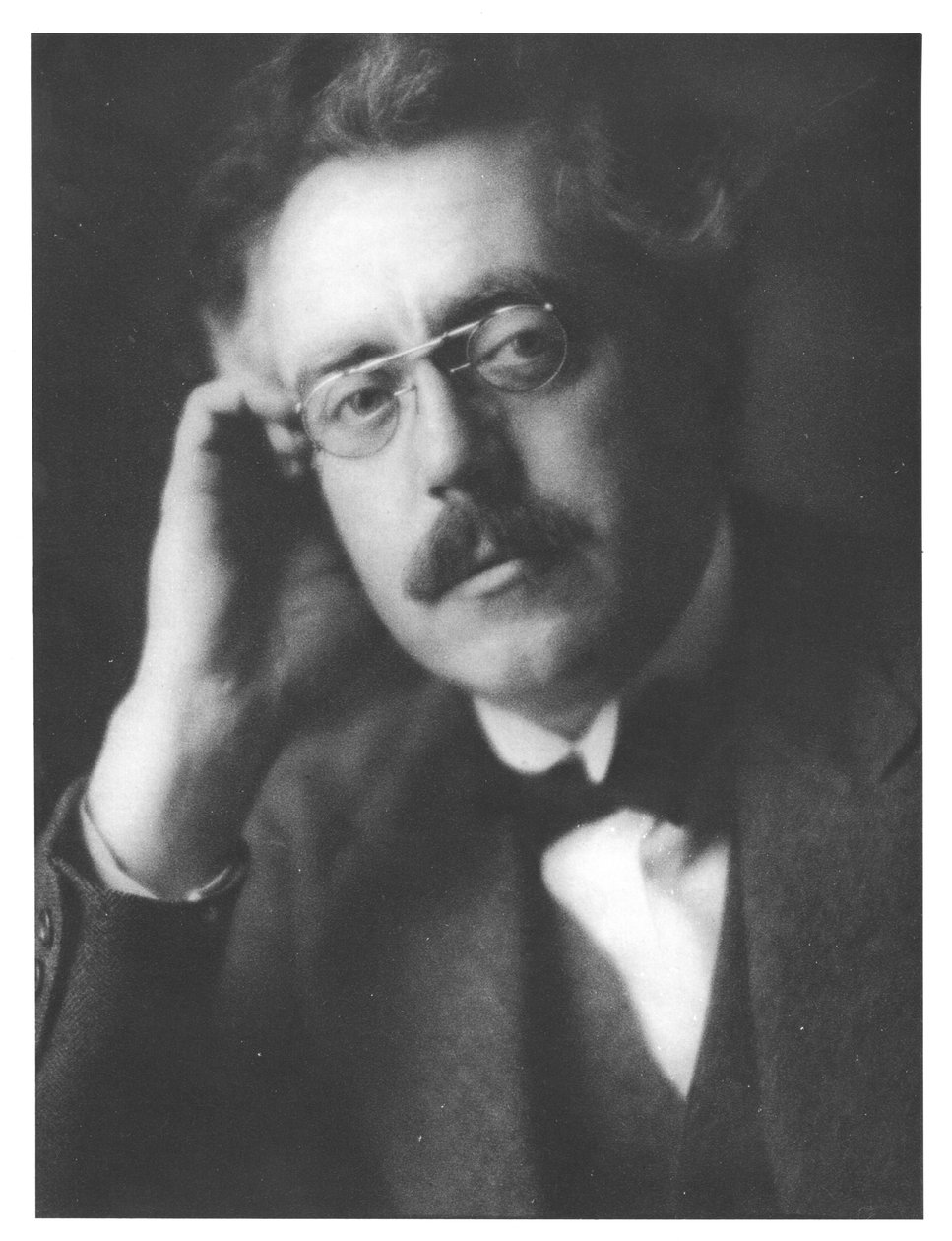 フランク・ブリッジの肖像（1879-1941） 作： 英語の写真家