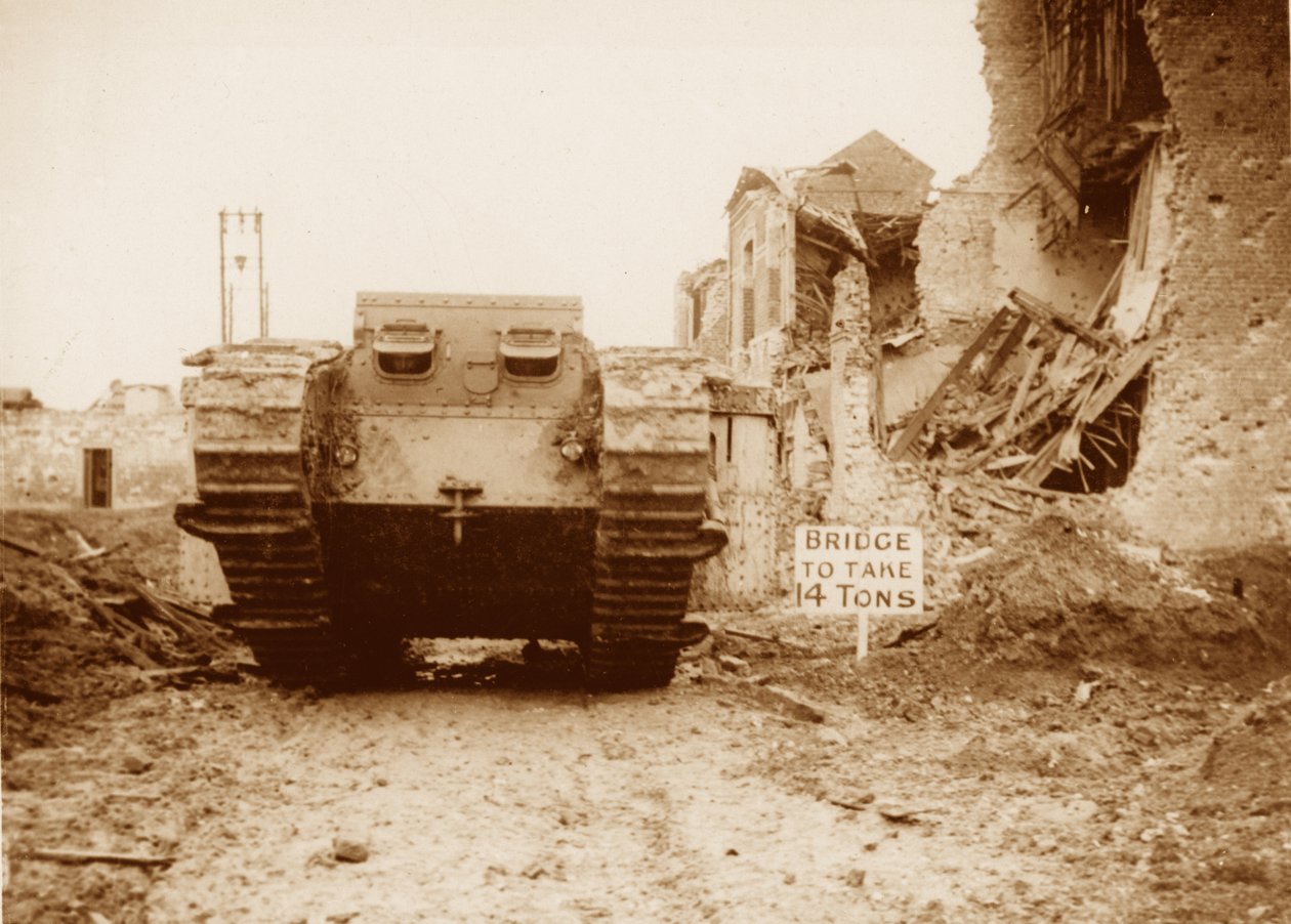 戦車、1916年から17年 作： 英語の写真家