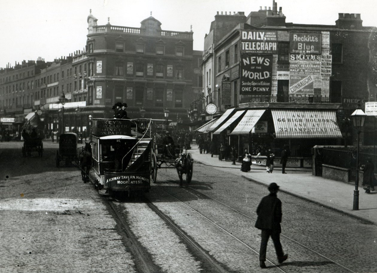 エンジェル、イズリントン、ロンドン、c.1890 作： 英語の写真家